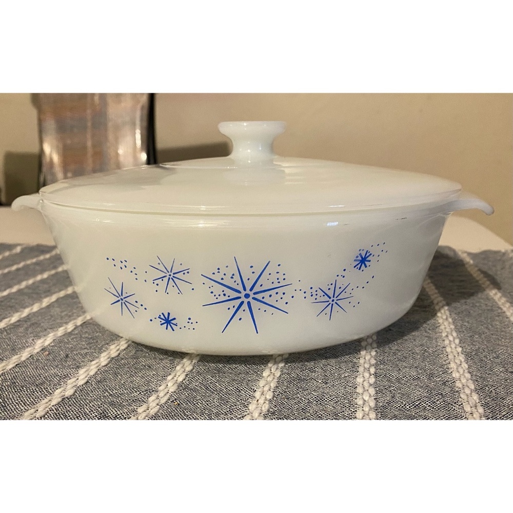 fire king anchor hocking dish with lid